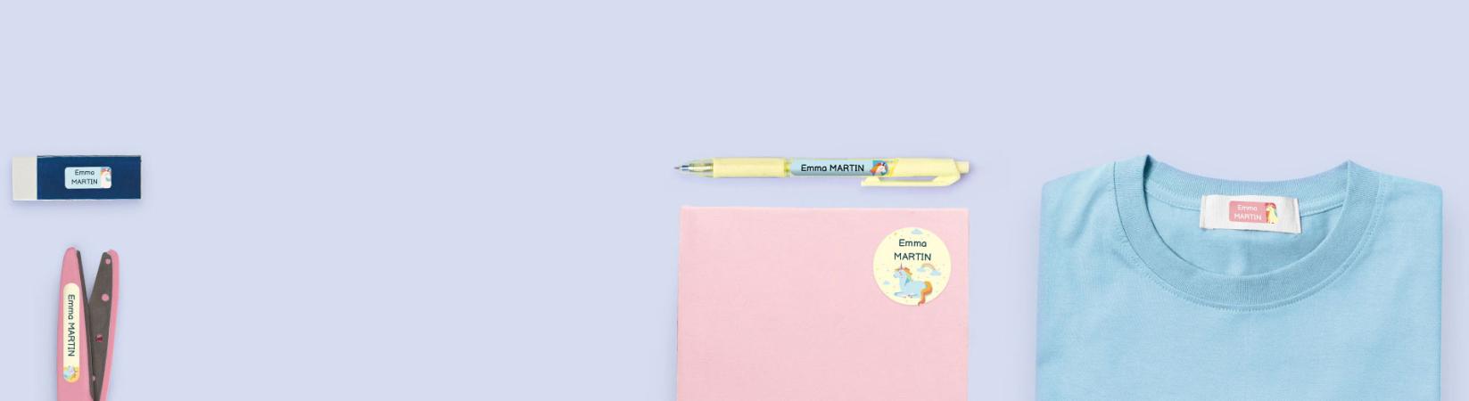 Etiquetas personalizadas con su nombre en una camiseta, un bolígrafo, un cuaderno, una goma de borrar, etc.